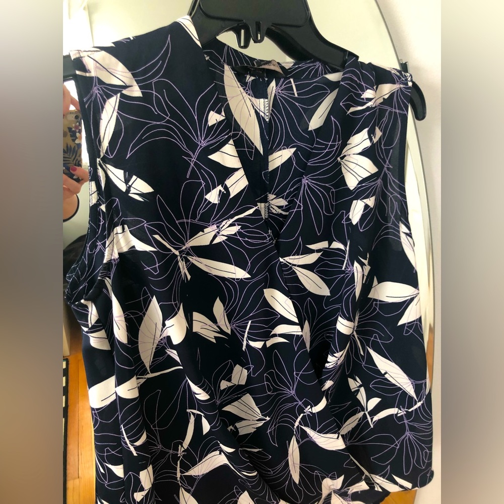 Banana Republic floral draped bubble hem dark purple top size S